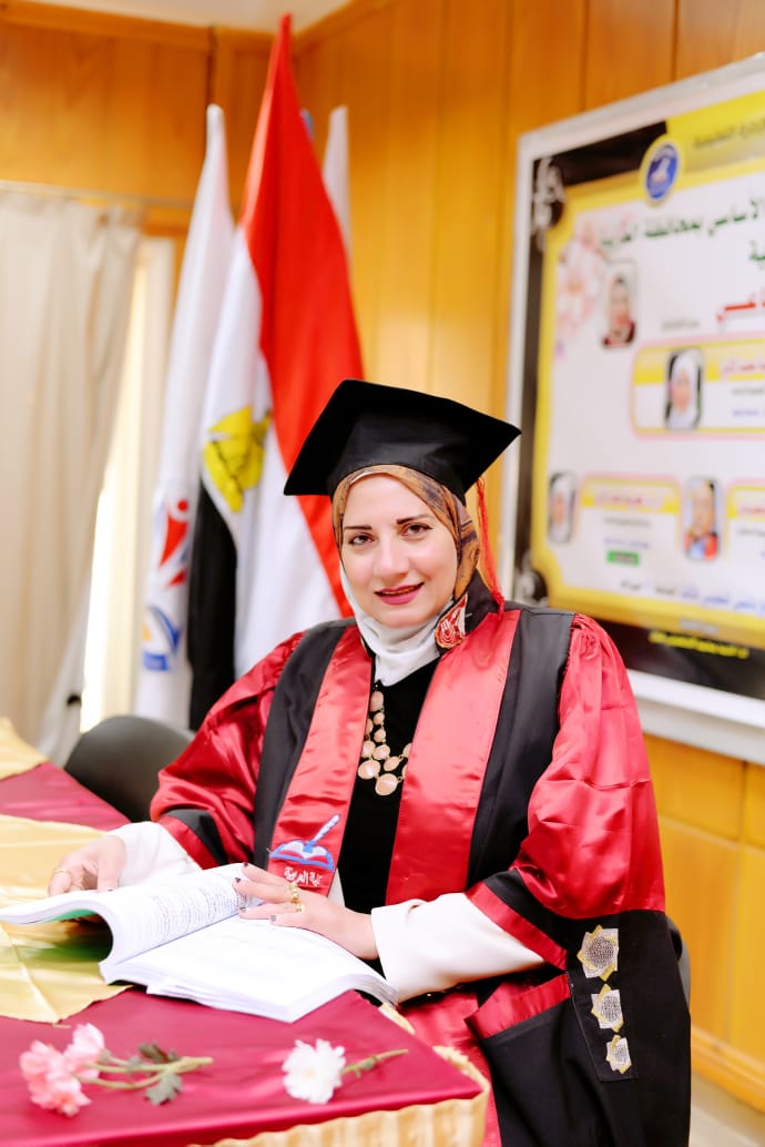 مناقشة رسالة ماجستير للباحثة/ إيمان حسن محمد الرفاعي
